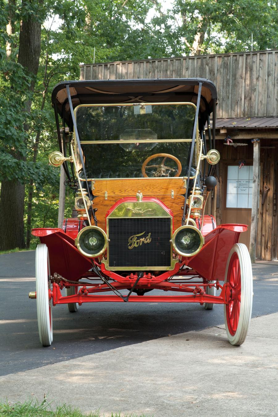  Ford Model T Touring 1909 года  (фото 23 из 63)